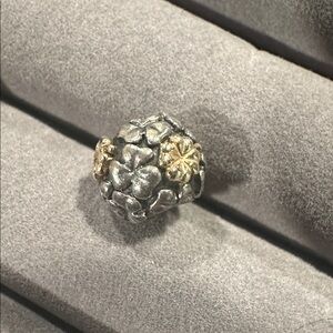Pandora gold four leaf clover charm